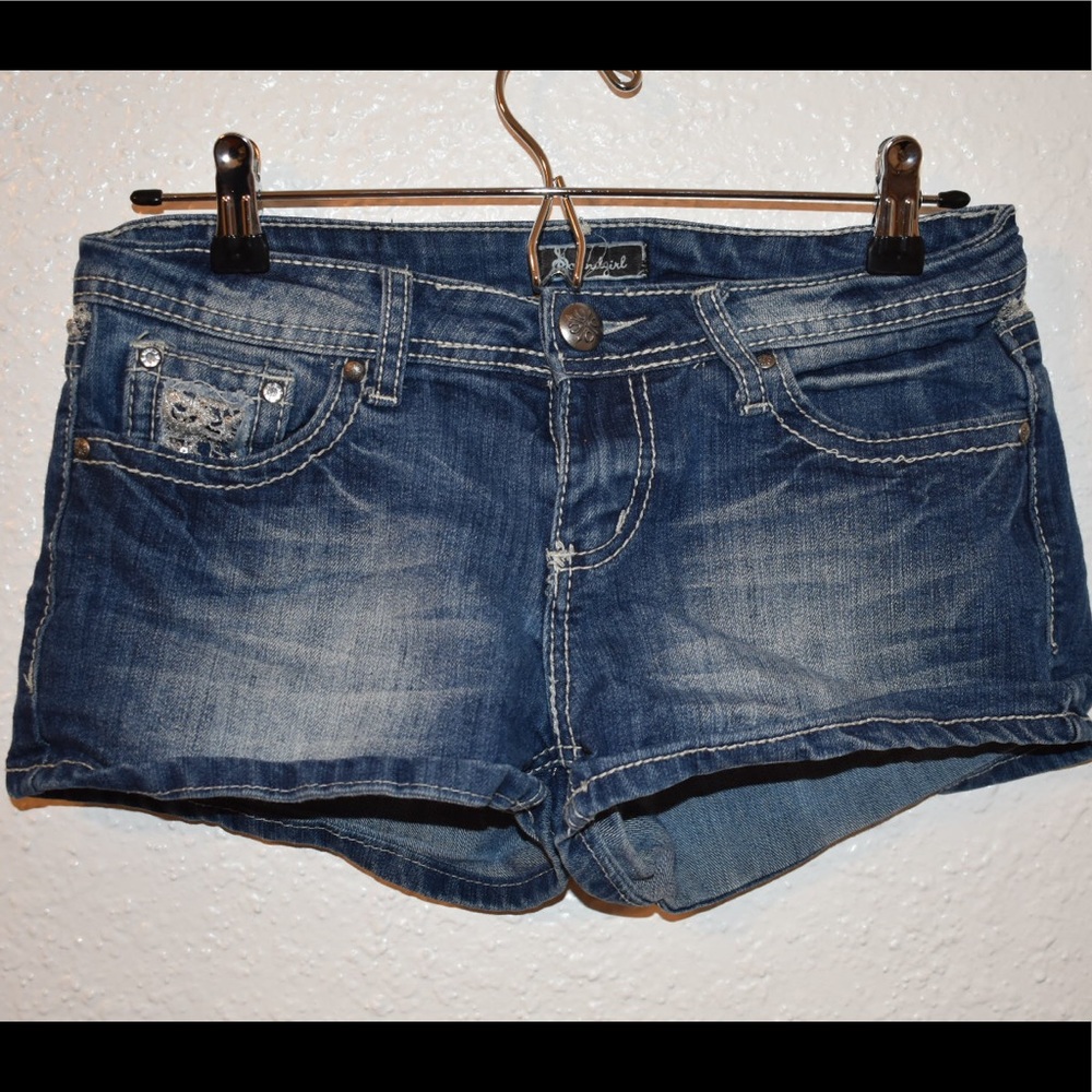 DENIM SHORT SHORTS W/ SLIVER DECALS